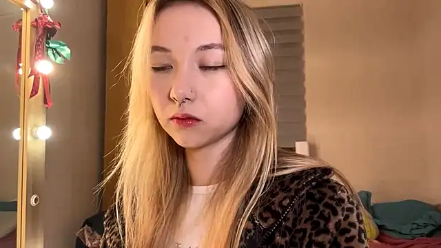 PinkTraible online show from 10, 3, 2026