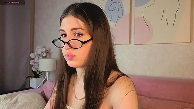 Emily Lews online show from 8, 6, 2026