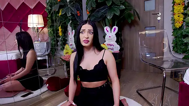 VictoriaLanes online show from 5, 4, 2026