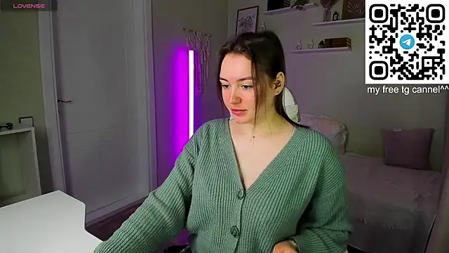 Laura CollinsS online show from 29, 5, 2026