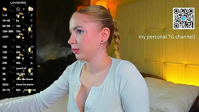 Linda  Bloom online show from 23, 4, 2026