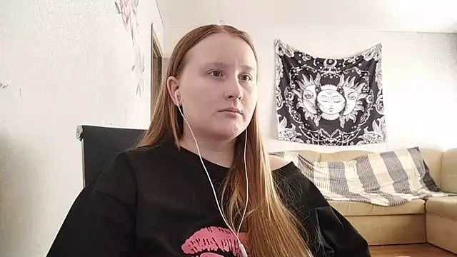 AnikaLipps online show from 21, 4, 2026