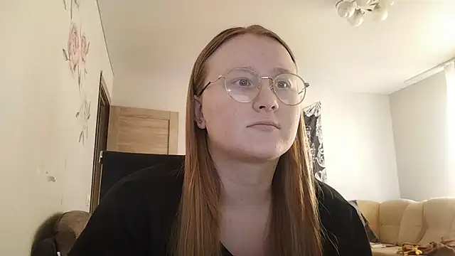 AnikaLipps online show from 25, 4, 2026