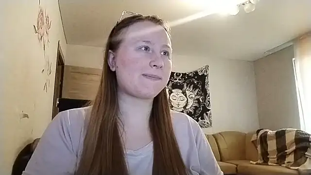 Snapshot of AnikaLipps chatting on 5, 6, 2026 AnikaLipps online show from 5, 6, 2026