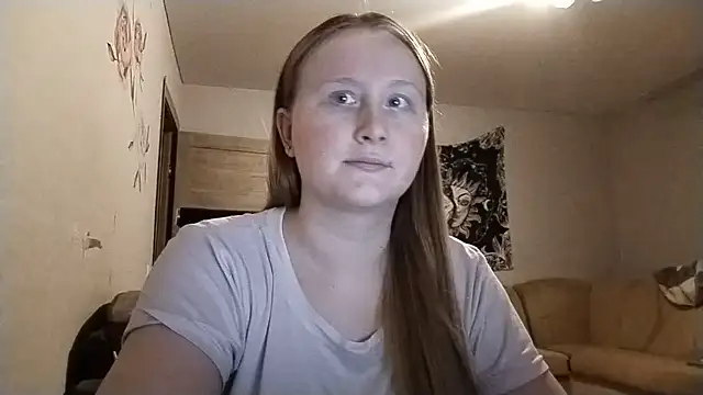 Snapshot of AnikaLipps chatting on 8, 6, 2026 AnikaLipps online show from 8, 6, 2026