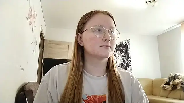 AnikaLipps online show from 18, 6, 2026