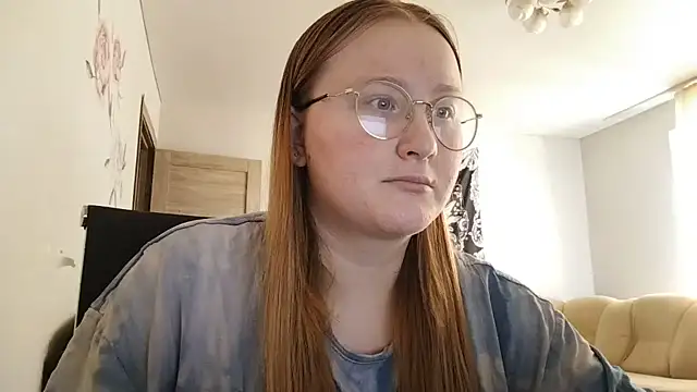AnikaLipps online show from 27, 6, 2026