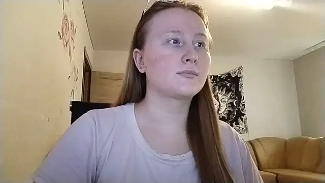 AnikaLipps online show from 18, 7, 2026