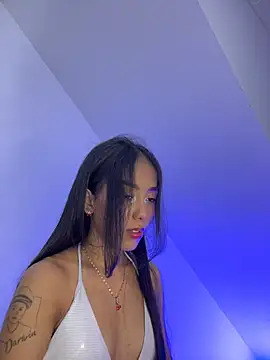 LunaVelour13 online show from 17, 7, 2026