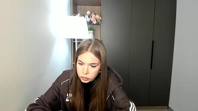 TishShazier online show from 15, 2, 2026