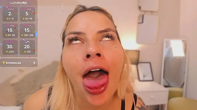 ScarleetBunny online show from 7, 3, 2026