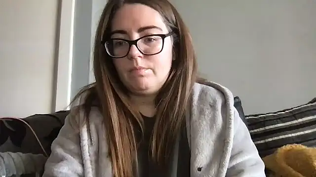 CurvyBx online show from 3, 3, 2026