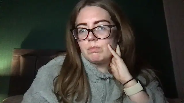 CurvyBx online show from 6, 3, 2026