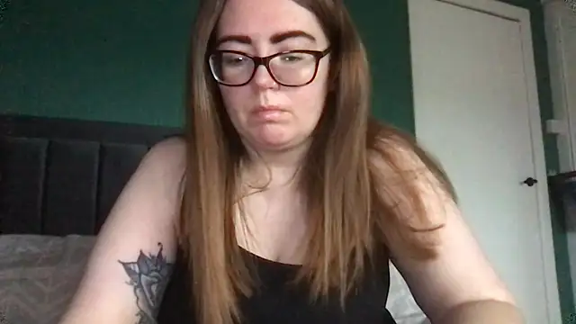 CurvyBx online show from 24, 3, 2026