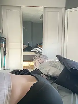 CurvyBx online show from 12, 4, 2026