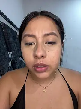 Snapshot of Emiily_joee_ chatting on 2, 7, 2026 Emiily joee online show from 2, 7, 2026