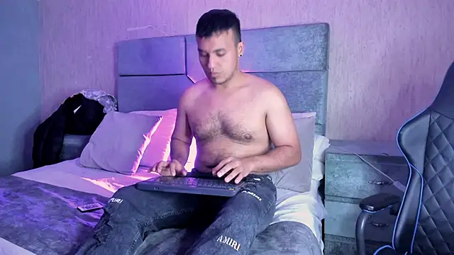 AronGarcia online show from 20, 2, 2026