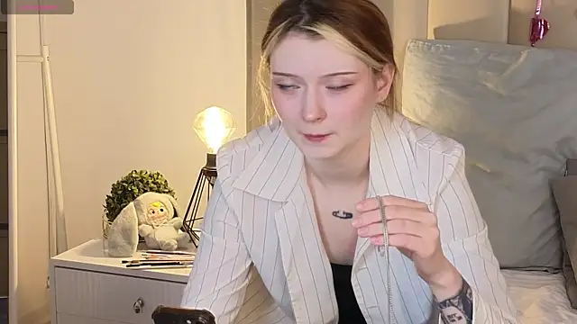 AlyssFrost online show from 18, 2, 2026