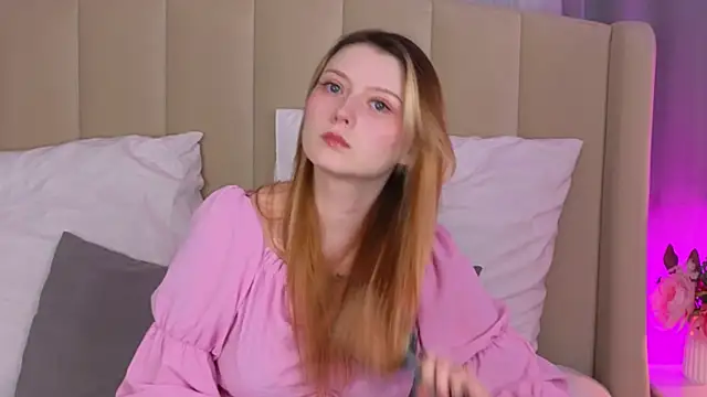 AlyssFrost online show from 9, 6, 2026
