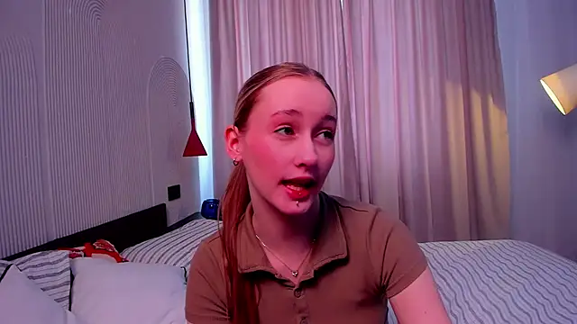 TraceeRebollar online show from 4, 3, 2026