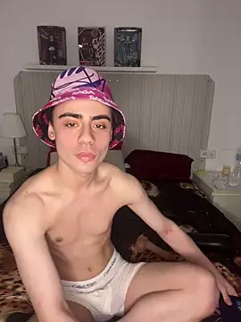 YourFavouriteTwink online show from 25, 2, 2026