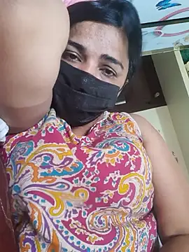 Snapshot of Tamil_Luckly_girl chatting on 13, 4, 2026 Tamil Luckly girl online show from 13, 4, 2026