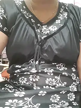 Snapshot of Tamil_Luckly_girl chatting on 20, 5, 2026 Tamil Luckly girl online show from 20, 5, 2026
