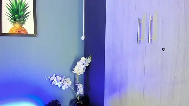 PerlaRogerss  online show from 27, 4, 2026