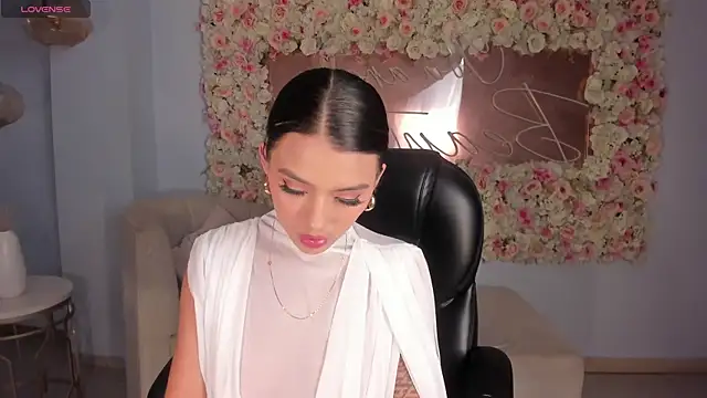 JulietteMoreau online show from 23, 4, 2026