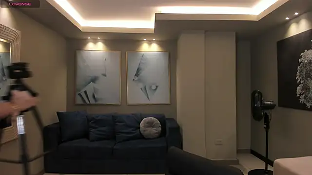 AmaraDivine online show from 22, 4, 2026