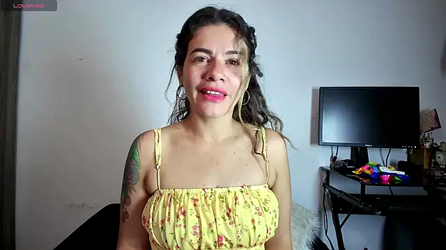 oriana thomson01 online show from 25, 7, 2026
