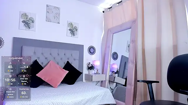 julietha Vega online show from 27, 4, 2026