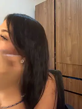 Luna rousse26 online show from 18, 4, 2026