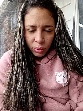 kiki milu online show from 22, 4, 2026