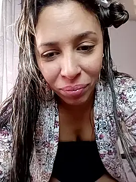 Snapshot of kiki_milu chatting on 29, 4, 2026 kiki milu online show from 29, 4, 2026