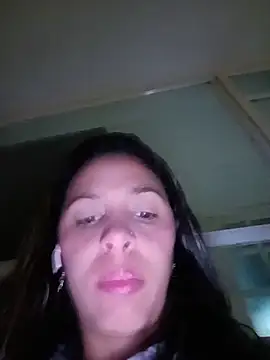 Snapshot of kiki_milu chatting on 7, 6, 2026 kiki milu online show from 7, 6, 2026