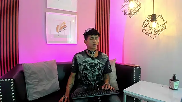 Maximoking26 online show from 21, 7, 2026