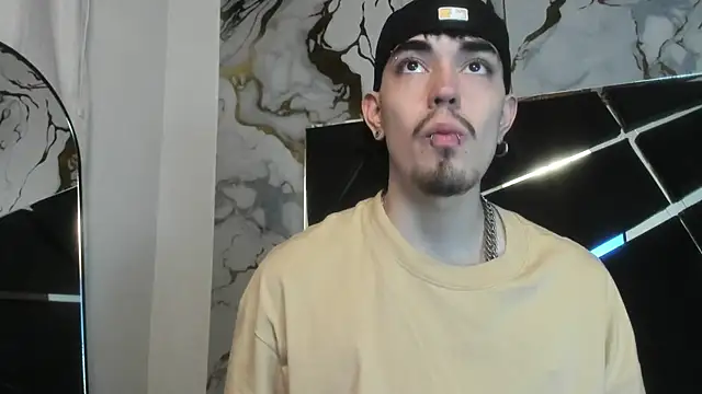 Couple In Heat online show from 24, 4, 2026