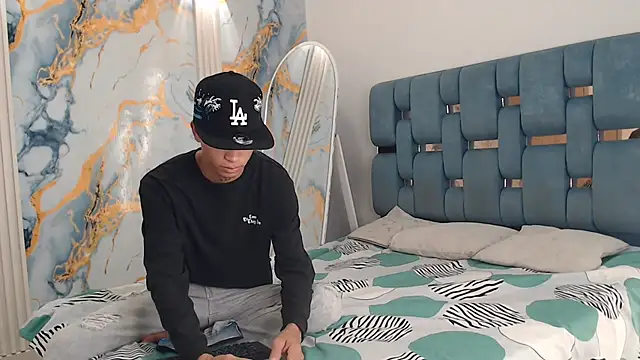 GOLD BOYS online show from 24, 4, 2026