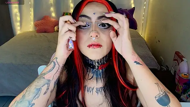 maliciaXpoison online show from 7, 6, 2026