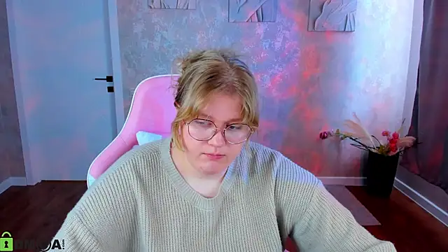 luna c0ra online show from 23, 4, 2026