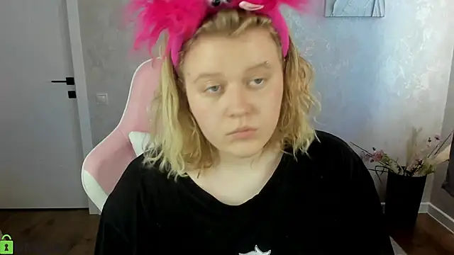 luna c0ra online show from 26, 4, 2026