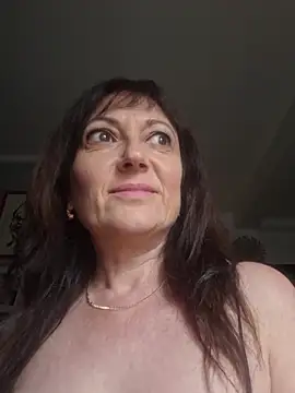 SaraGina online show from 22, 4, 2026