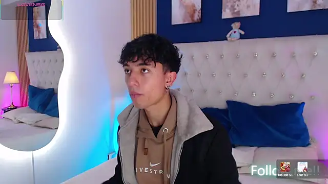 Aiden Rivers  online show from 24, 4, 2026