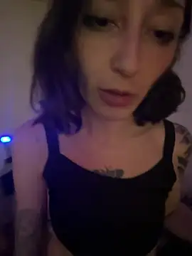 Snapshot of FrutillitaXX chatting on 2, 8, 2026 FrutillitaXX online show from 2, 8, 2026