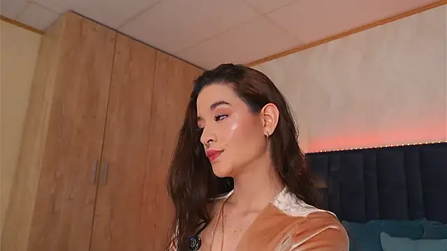 LucyDeLuca online show from 19, 3, 2026