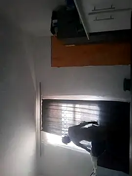 iwantolderwmn online show from 12, 3, 2026