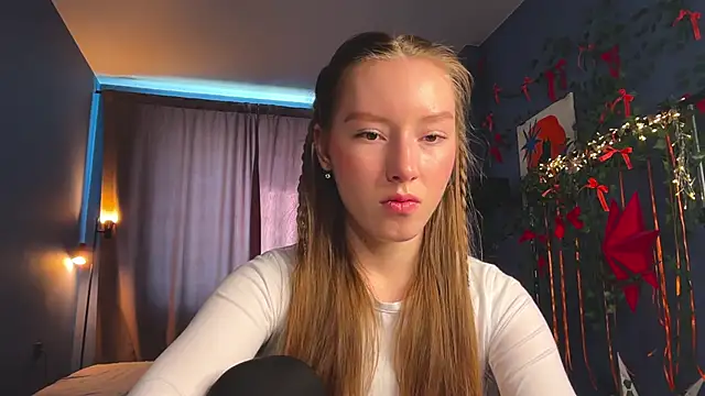 Snapshot of Anna_Kare chatting on 8, 3, 2026 Anna Kare online show from 8, 3, 2026