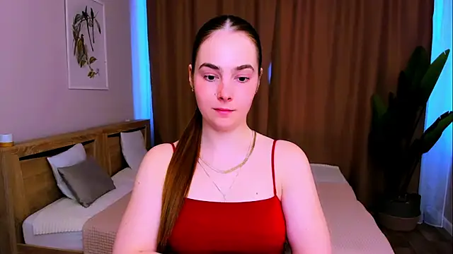 Maddy Wood  online show from 14, 4, 2026