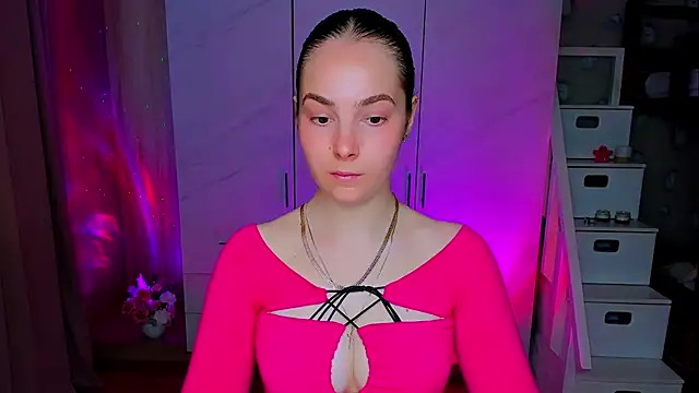Snapshot of Maddy_Wood_ chatting on 11, 5, 2026 Maddy Wood online show from 11, 5, 2026